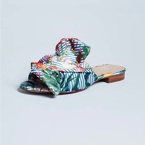 FIX sandals. NWT. Satin Fabric. Size 8.5z. Floral print.